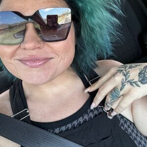 Meet your Posher, Brittany